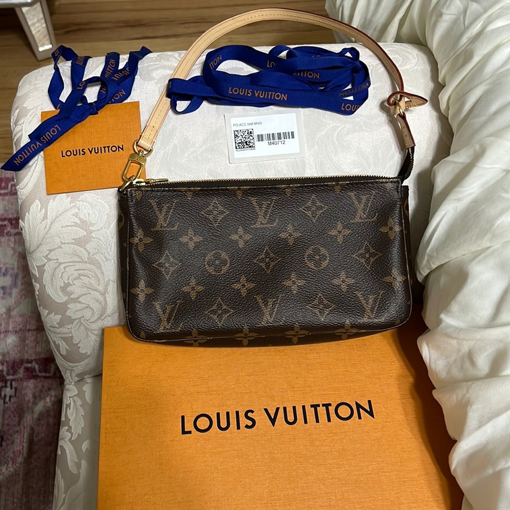 Louis Vuitton Pochette Accessories Authentic Monogram Brand New! Made in France